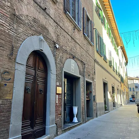 Leonella San Miniato